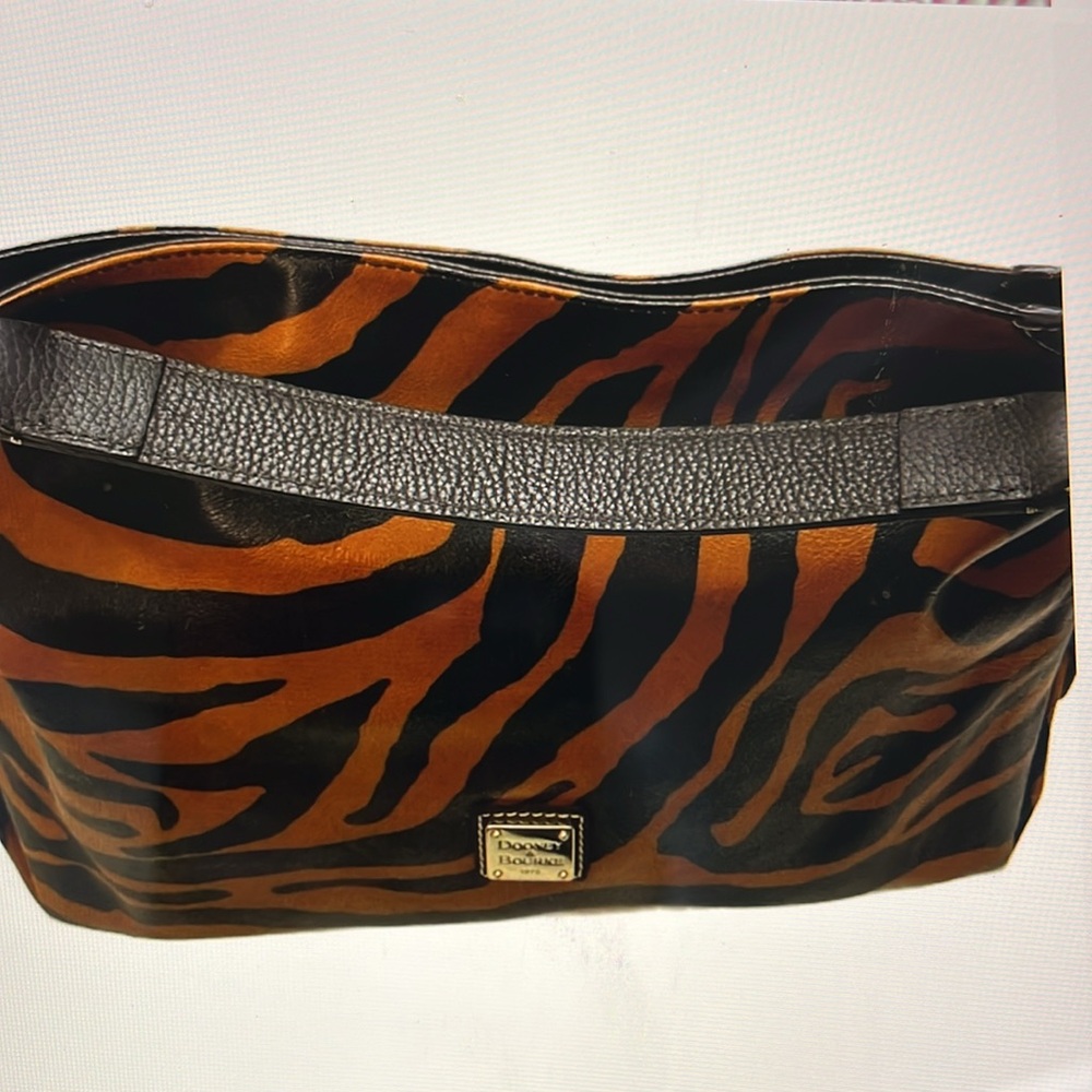 Authentic Vintage Dooney & Bourke Black Caramel Tiger Print Gold Shoulder Bag - Picture 9 of 15